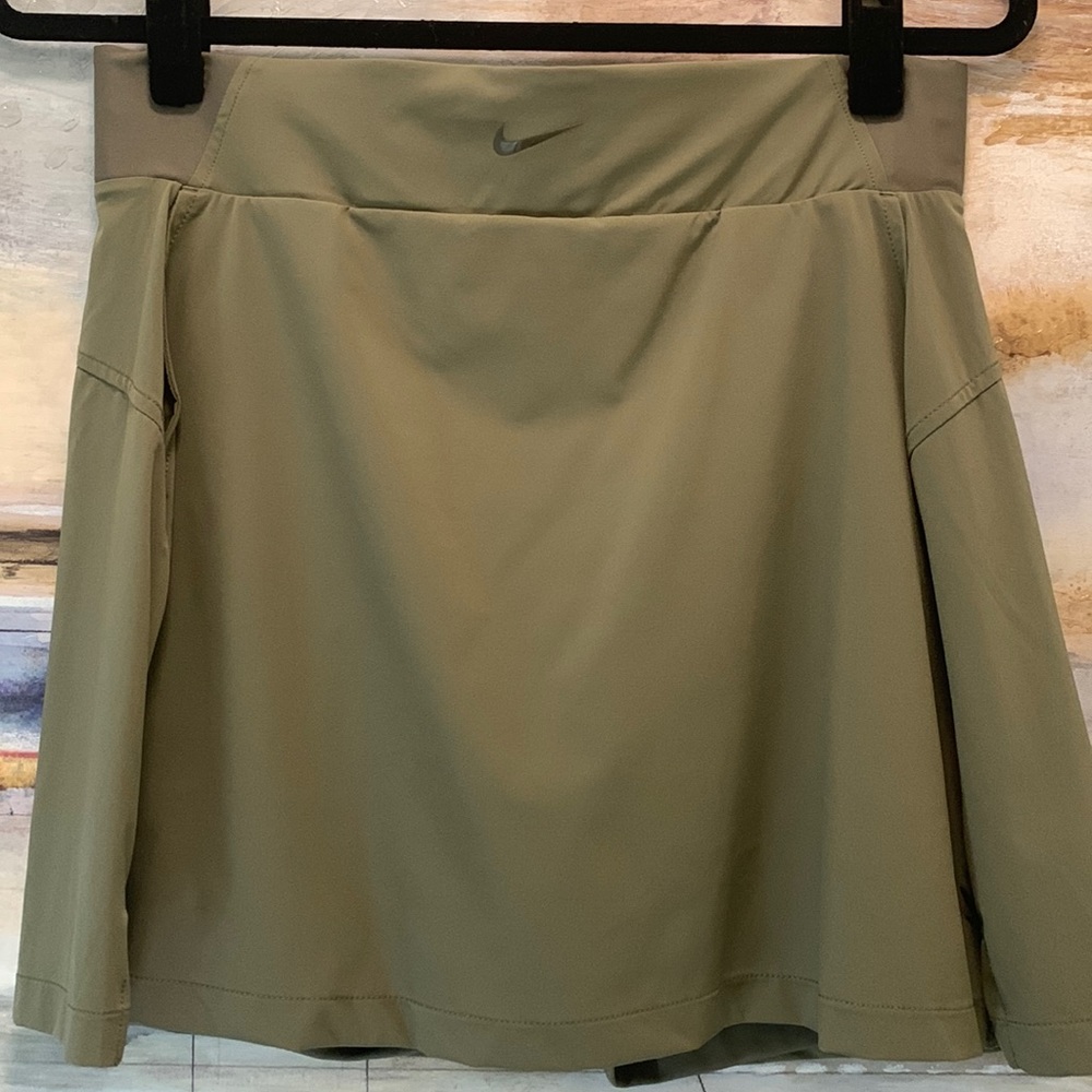 NWT Nike Dri Fit Skort